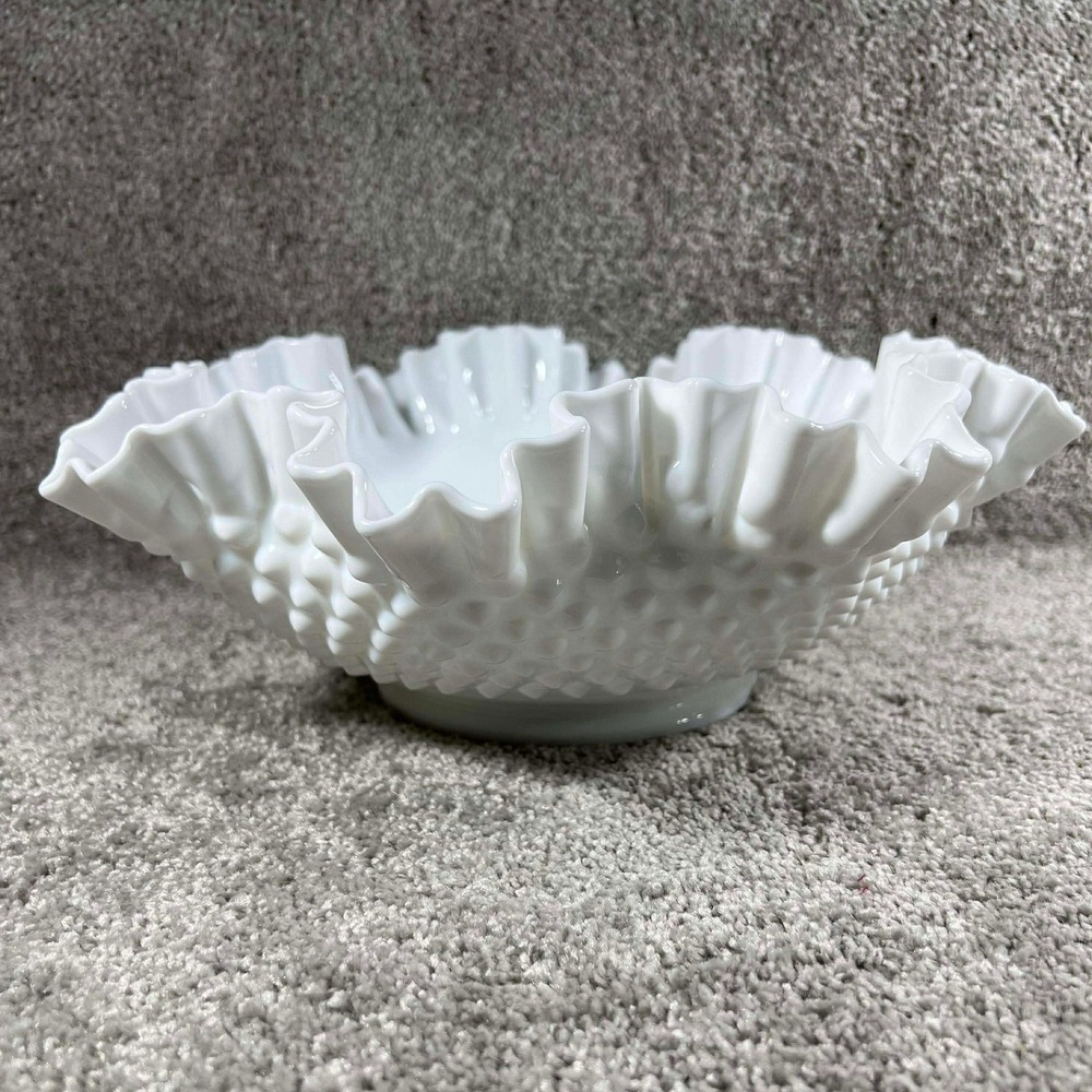 Vintage‎ White Milk Glass Hobnail Ruffled Edge Bowl Candy Dish Fruit Bowl